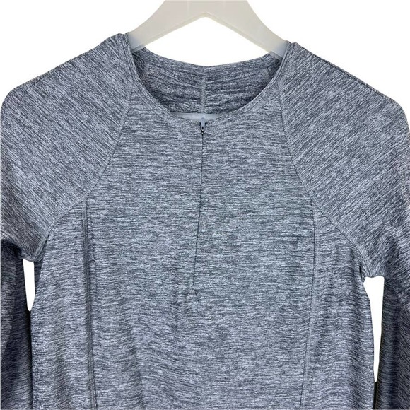 Athleta 1/4 Zip Long Sleeve Running Top in gray Size Small - Picture 3 of 10